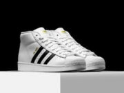 সর্বাধিক বিক্রিত এবং চাহিদাযুক্ত ৫ টি স্নিকার্স