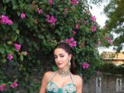 ফ্যাশনের ট্রেন্ডে নজর কেড়েছে অনন্যা পান্ডের ব্রাইডসমেইড লুকবুক