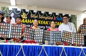 ২৫০ ছবির স্মৃতি নিয়ে মহানায়ককে শ্রদ্ধা, জন্মশতবর্ষে অনন্য শিল্প-উদ্যোগ